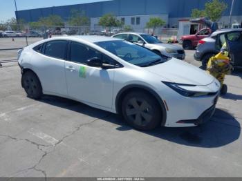  Salvage Toyota Prius