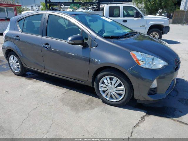  Salvage Toyota Prius c