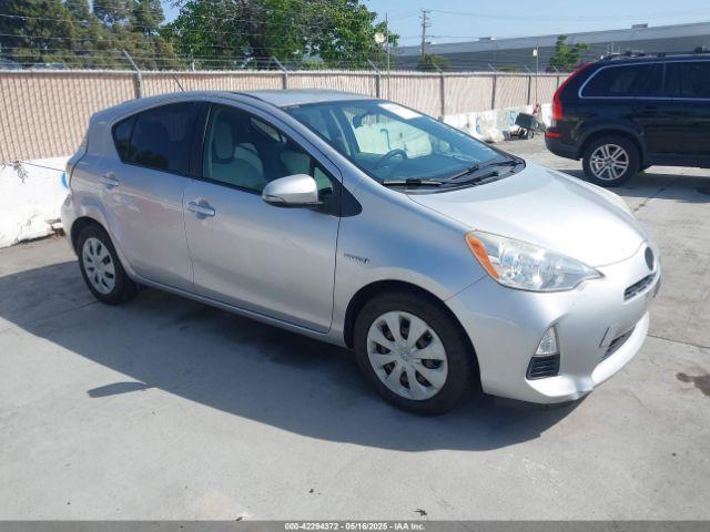 Salvage Toyota Prius c