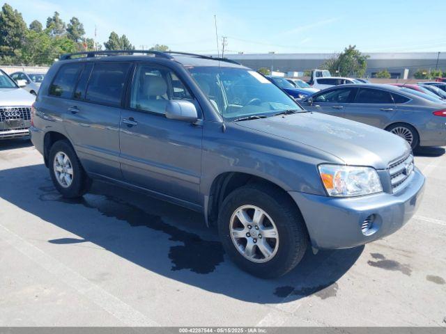  Salvage Toyota Highlander