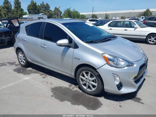  Salvage Toyota Prius c