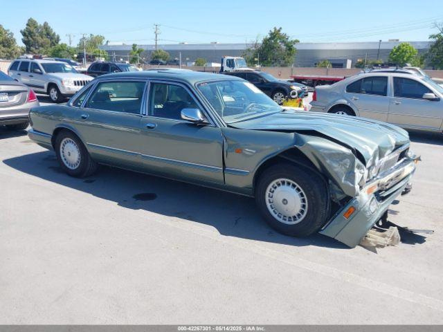  Salvage Jaguar Vandenplas