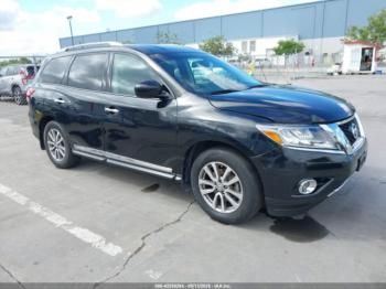 Salvage Nissan Pathfinder