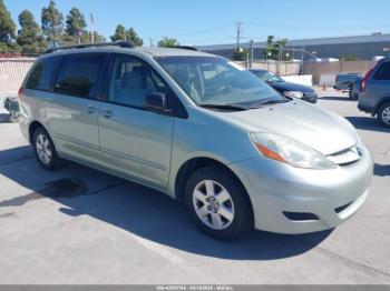  Salvage Toyota Sienna