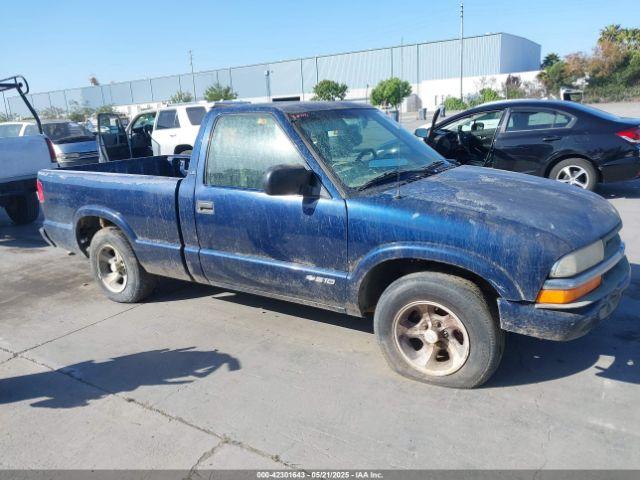  Salvage Chevrolet S-10
