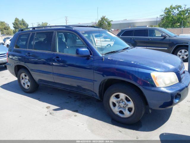  Salvage Toyota Highlander