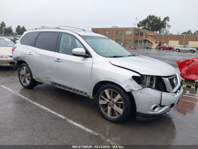  Salvage Nissan Pathfinder