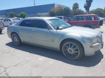  Salvage Chrysler 300