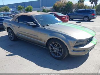  Salvage Ford Mustang