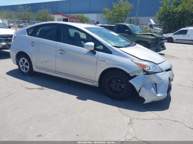  Salvage Toyota Prius