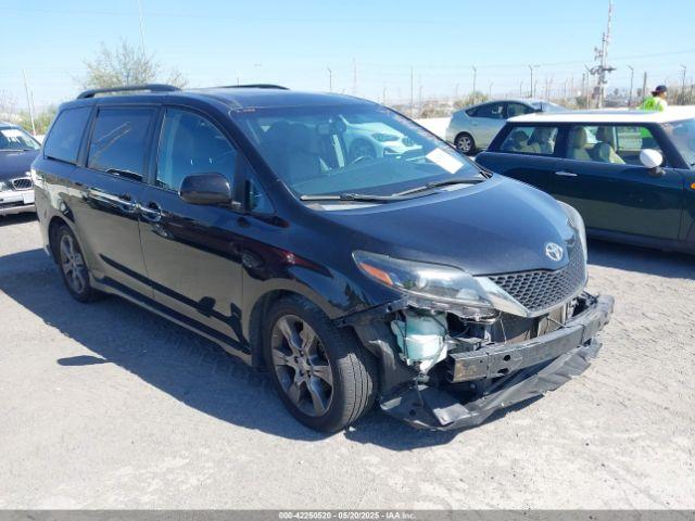  Salvage Toyota Sienna