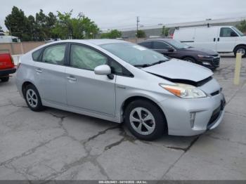  Salvage Toyota Prius