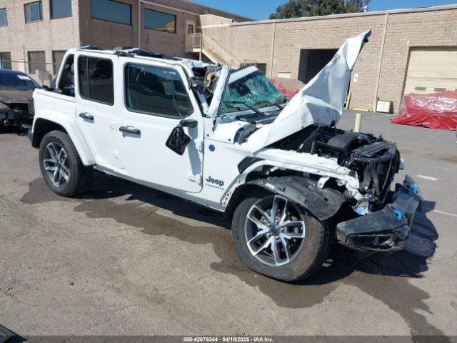  Salvage Jeep Wrangler