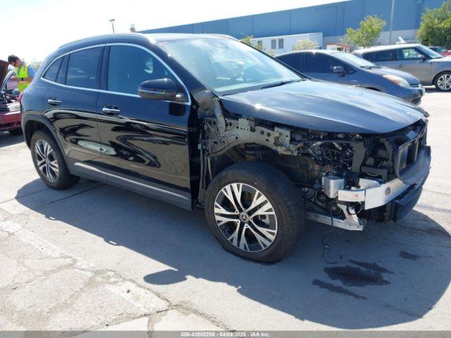 Salvage Mercedes-Benz GLA
