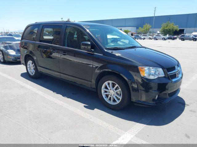  Salvage Dodge Grand Caravan
