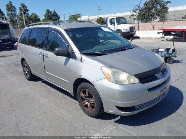 Salvage Toyota Sienna