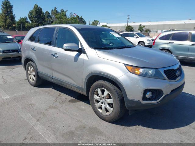  Salvage Kia Sorento