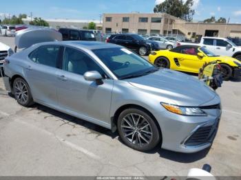  Salvage Toyota Camry