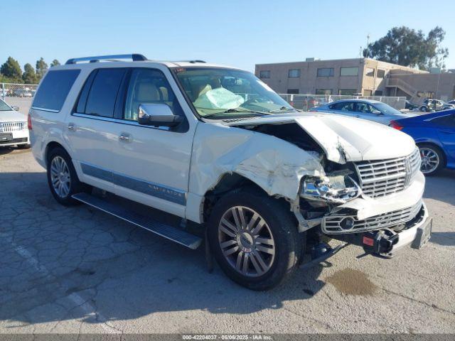  Salvage Lincoln Navigator