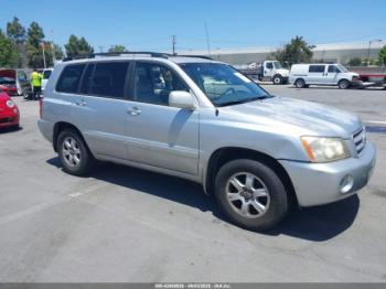  Salvage Toyota Highlander