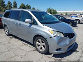  Salvage Toyota Sienna