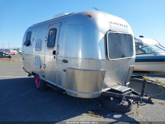  Salvage Airstream Travel Trailer
