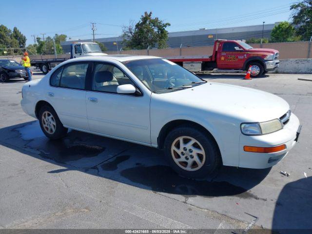  Salvage Nissan Maxima