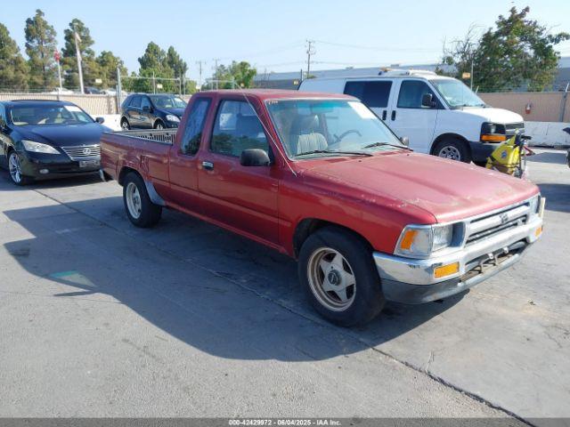  Salvage Toyota Pickup