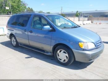  Salvage Toyota Sienna
