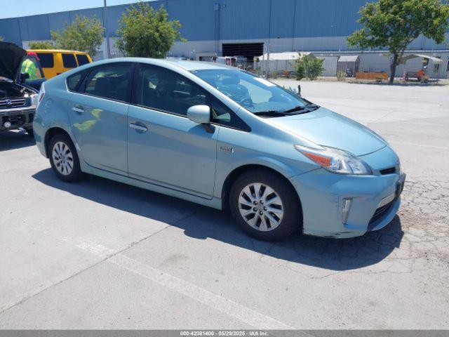  Salvage Toyota Prius