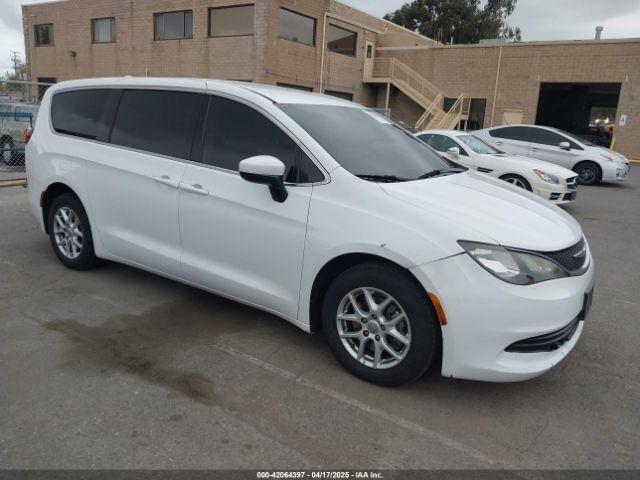  Salvage Chrysler Pacifica