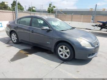  Salvage Nissan Altima
