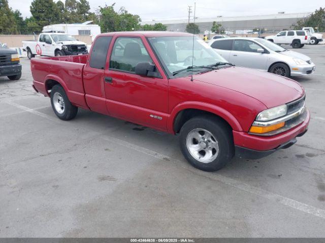  Salvage Chevrolet S-10