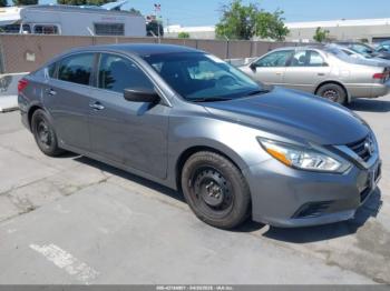  Salvage Nissan Altima