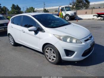  Salvage Ford Fiesta