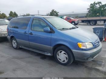  Salvage Toyota Sienna