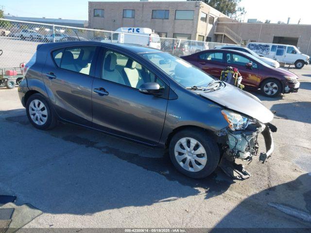  Salvage Toyota Prius c