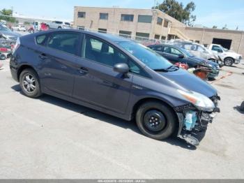  Salvage Toyota Prius