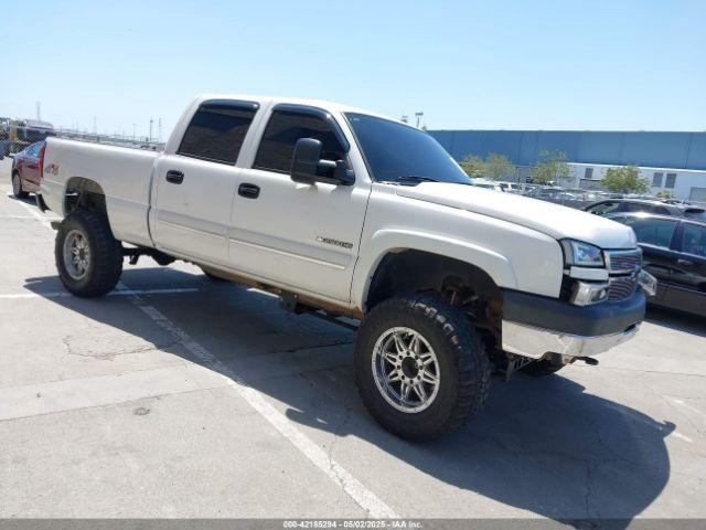  Salvage Chevrolet Silverado 2500