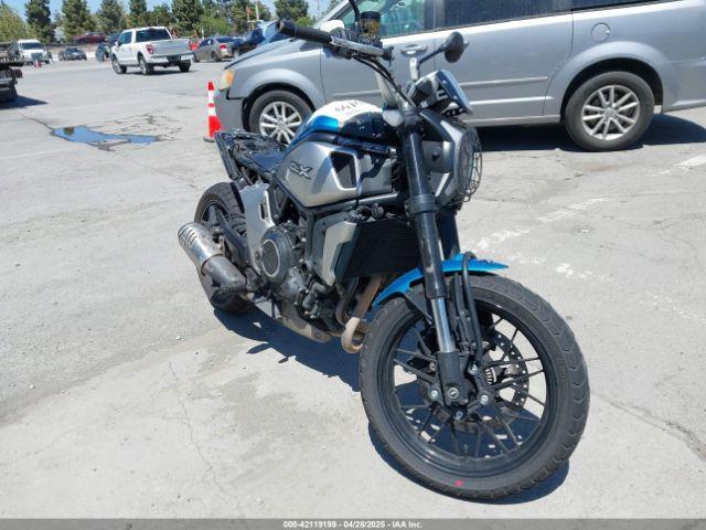  Salvage Cf Moto 700 CL-X