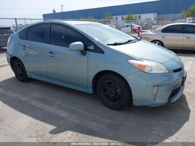 Salvage Toyota Prius