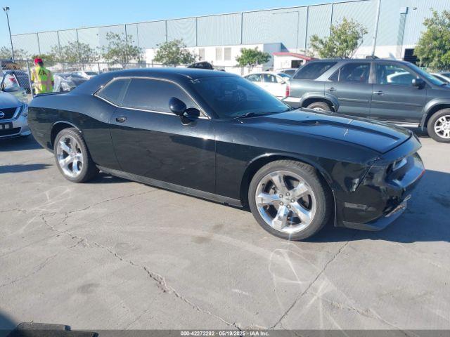  Salvage Dodge Challenger