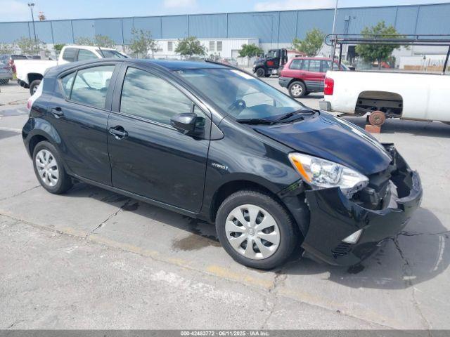  Salvage Toyota Prius c