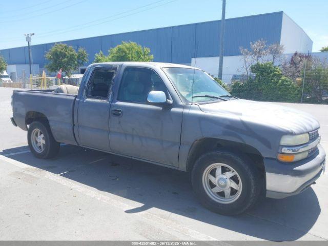  Salvage Chevrolet Silverado 1500