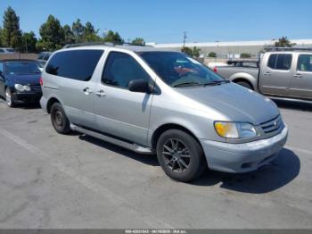  Salvage Toyota Sienna