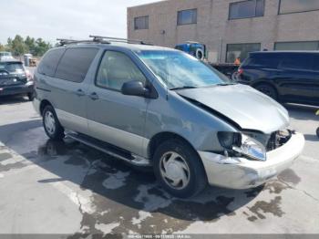  Salvage Toyota Sienna
