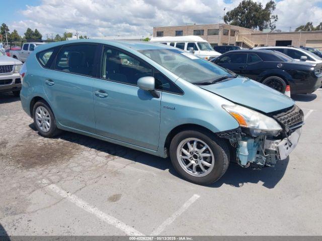  Salvage Toyota Prius v