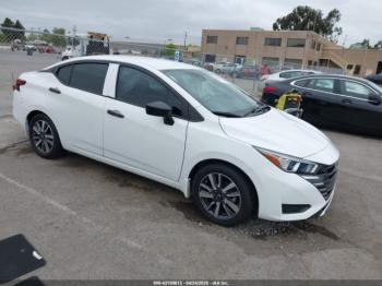  Salvage Nissan Versa