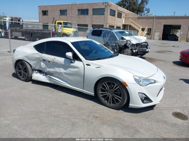 Salvage Scion FR-S