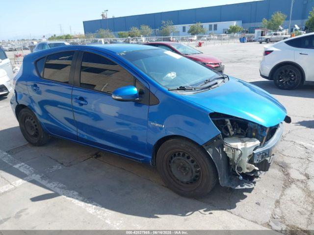 Salvage Toyota Prius c